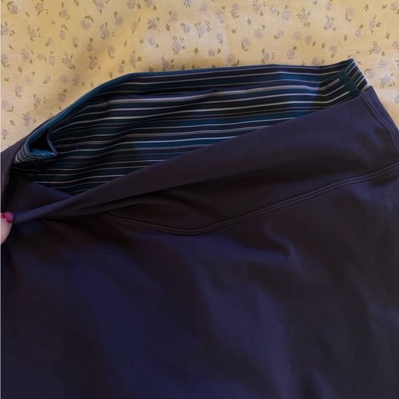 Liaison the Label STRIPEGATE plumb sculpt legging brand - Picture 2 of 3